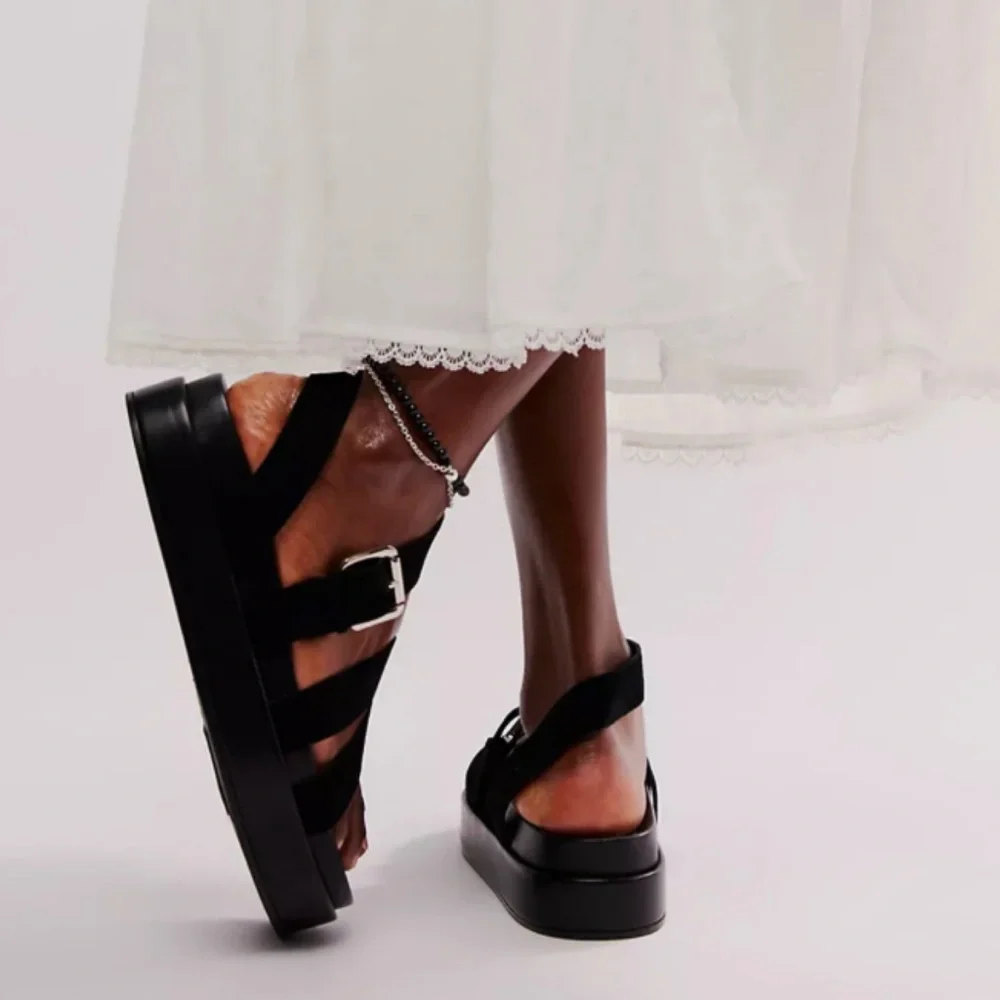 Jeffrey Campbell Black Platform Strappy Sandals